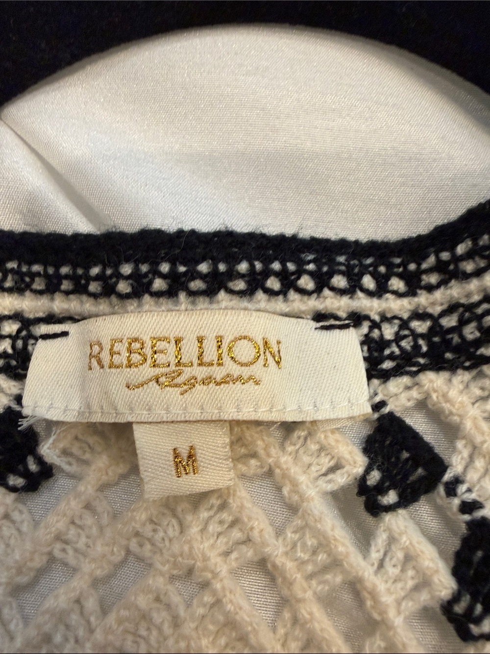 NWOT REBELLION Black & Beige Crocheted V-Neck Tank - Picture 3 of 7